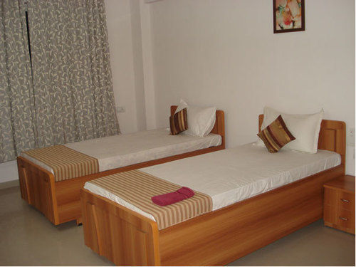 10 Blossoms Hospitality Services Ahmedabad Bagian luar foto