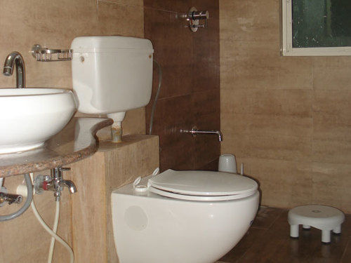 10 Blossoms Hospitality Services Ahmedabad Bagian luar foto